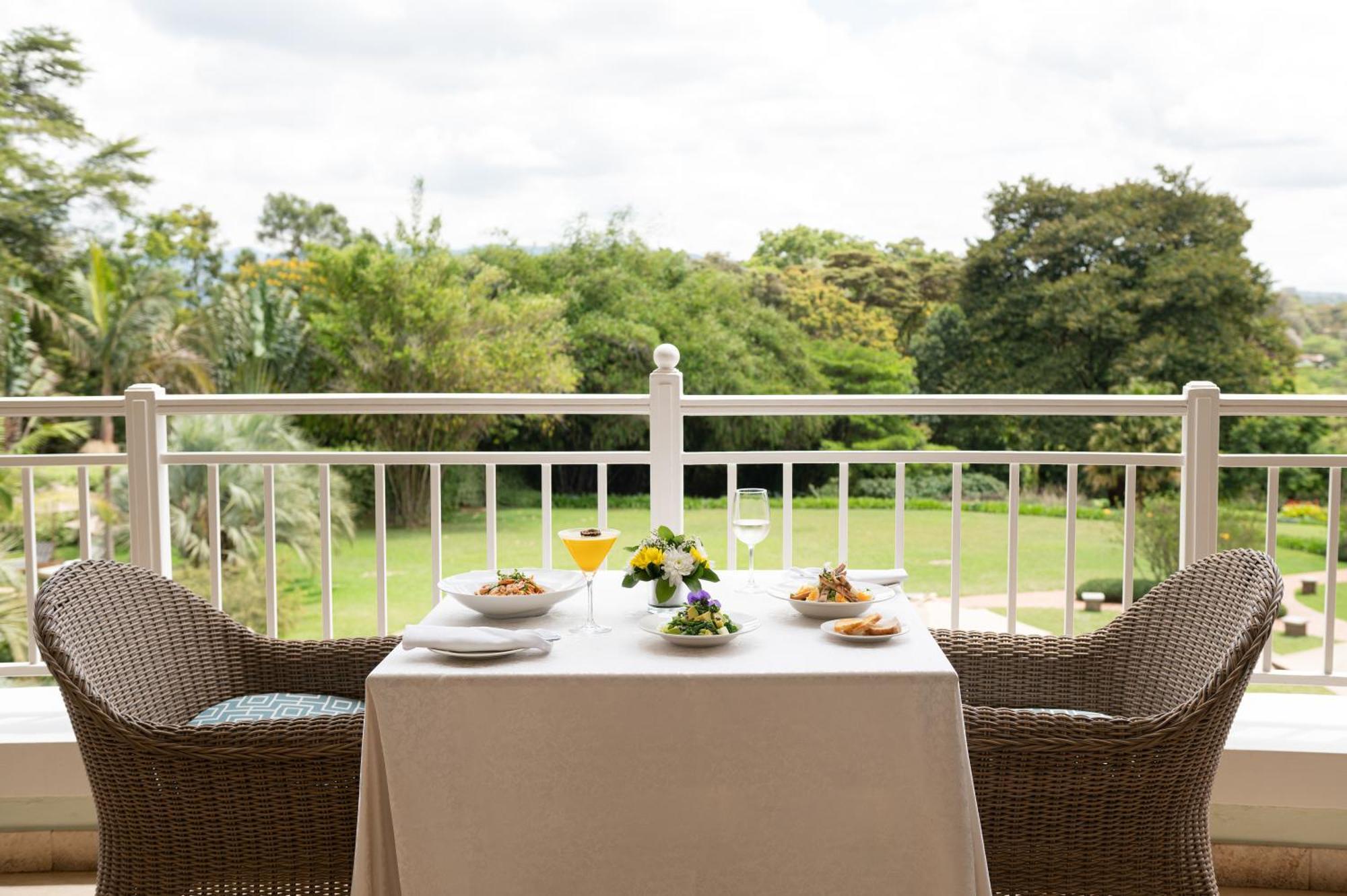 Hemingways Nairobi Hotel Exterior photo