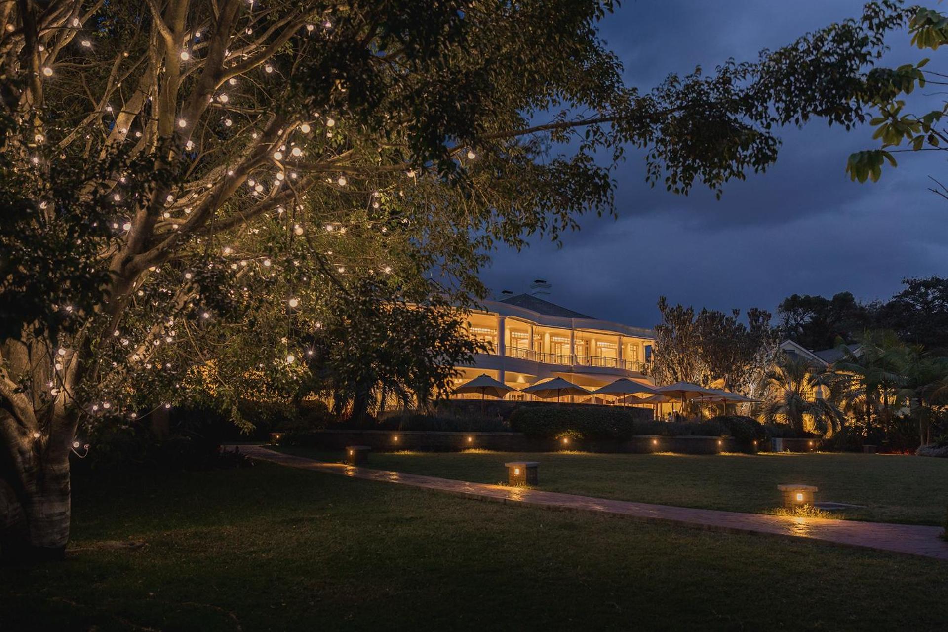 Hemingways Nairobi Hotel Exterior photo